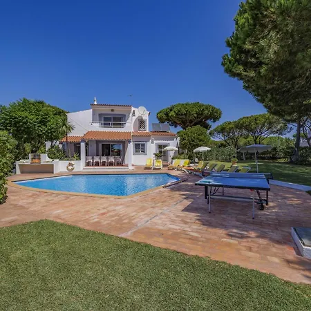 Uma By Villa Loule